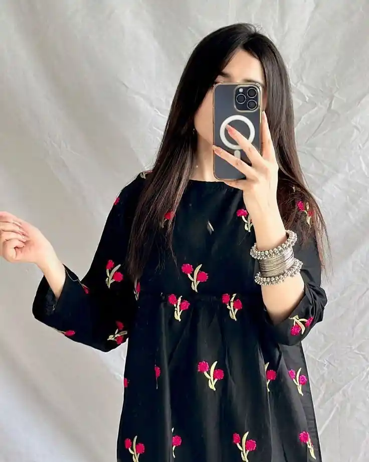 attitude instagram dp for girls simple