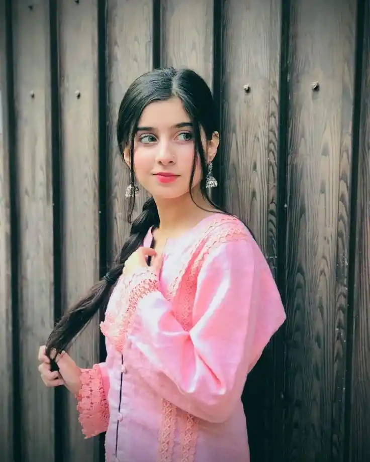 cute-girl-photo-anime-wallpaper