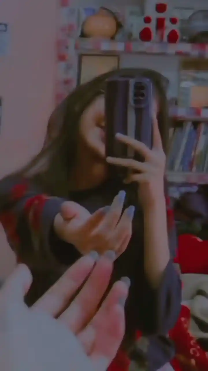 cute hidden face dp for girls simple