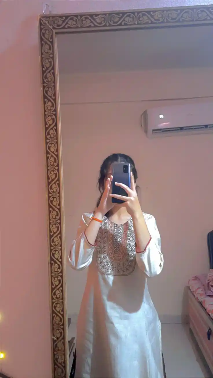 real girl pic age
