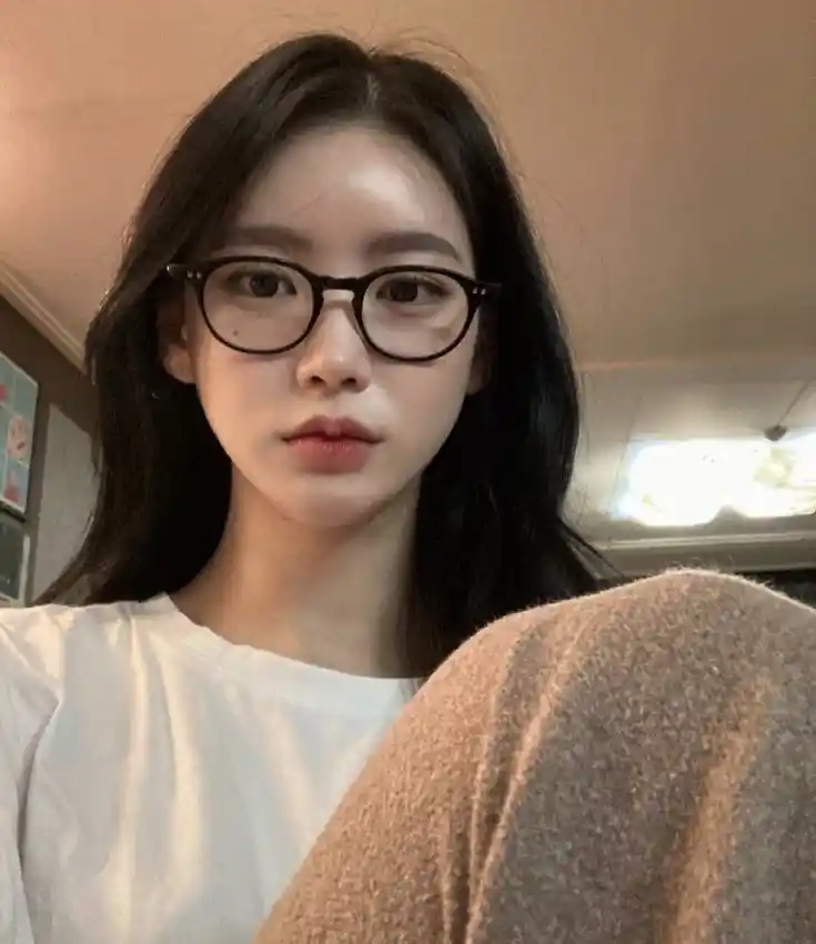 unique attitude girls dp