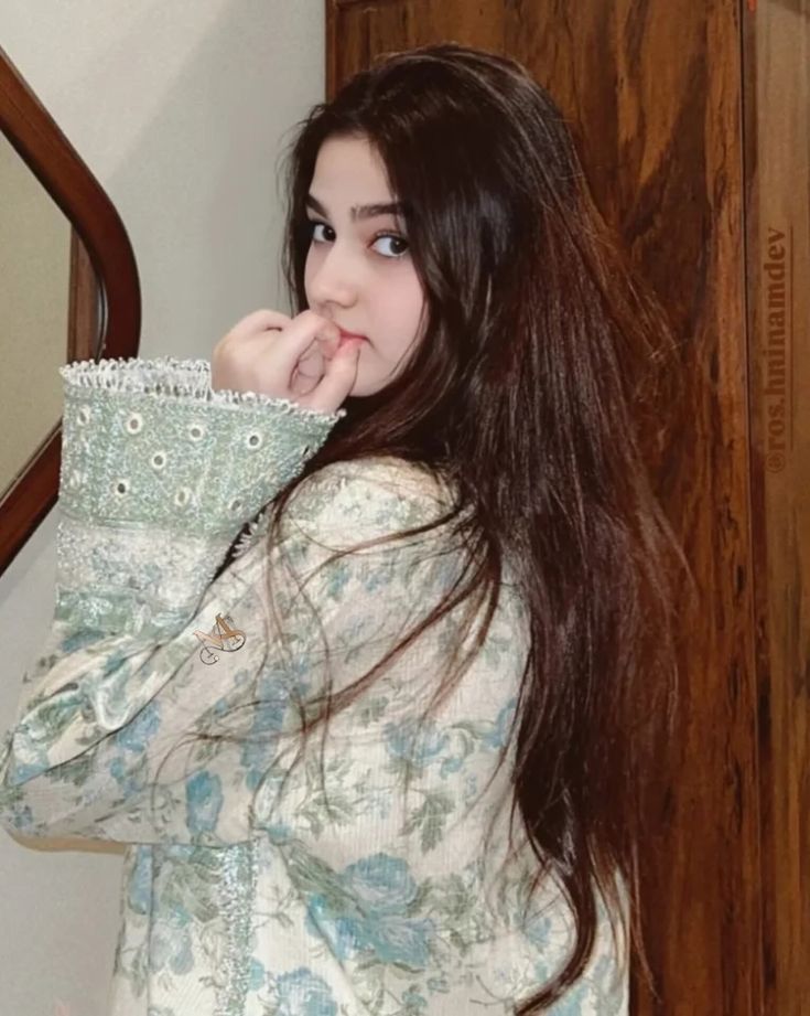 Cute Girl Profile Pictures