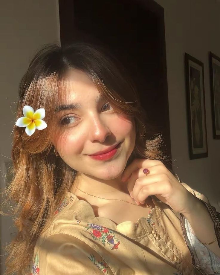 Indian Girl Pic