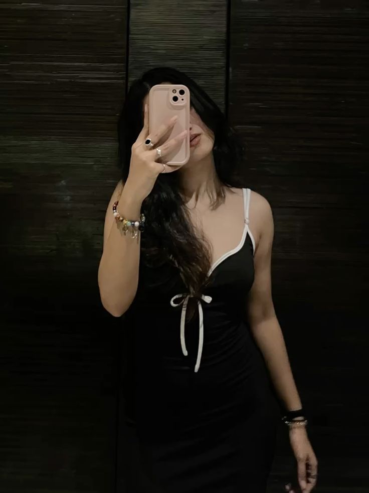 Simple Cute Girl Pic