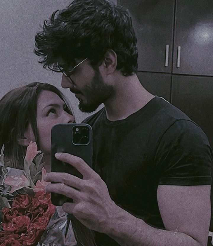 Stylish Couple DP