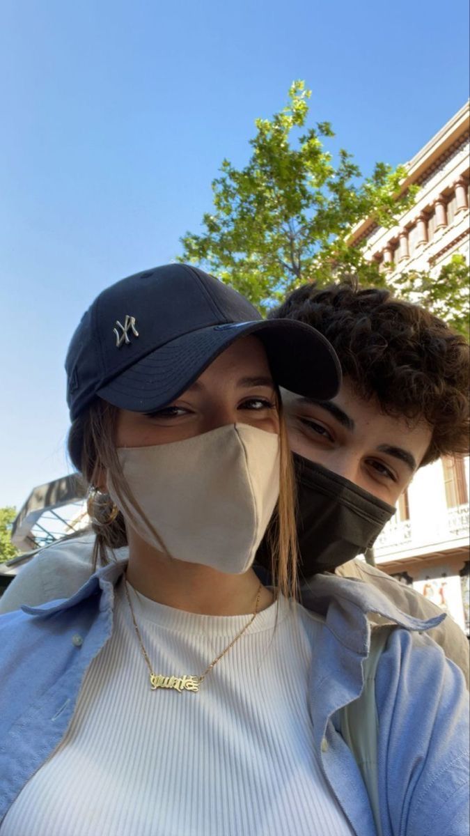 Stylish Couple DP