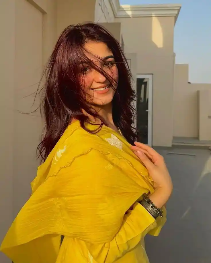 aesthetic instagram profile picture for girls 75