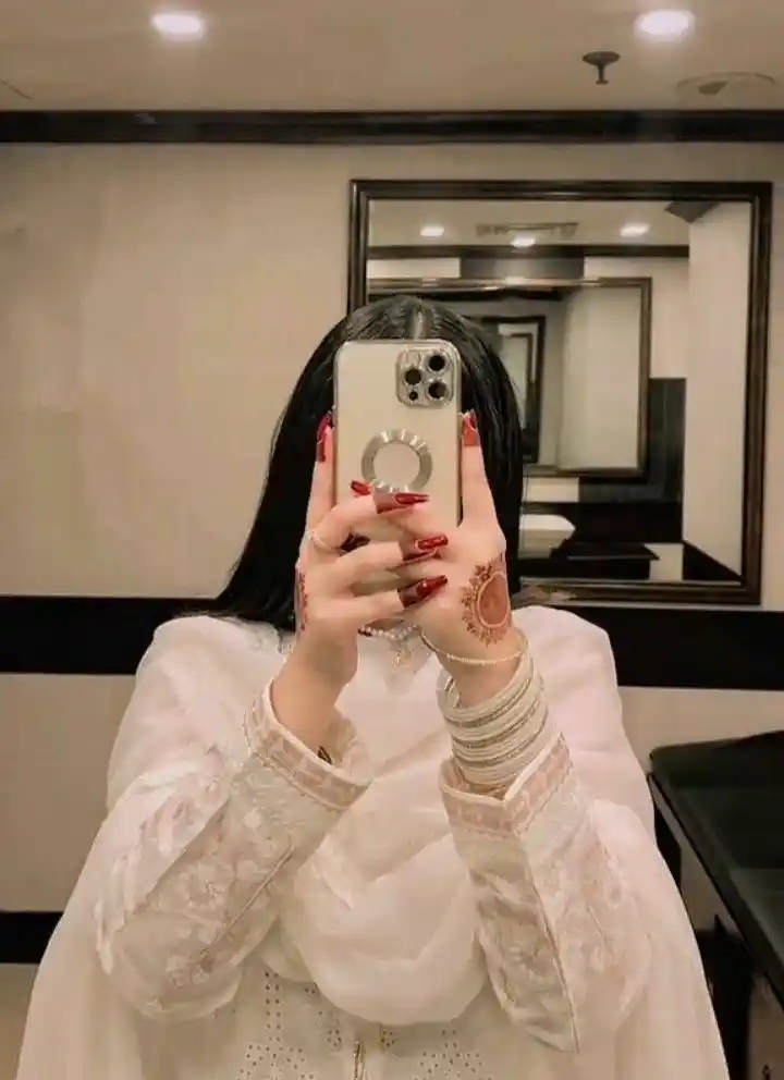 anime girl dp mirror selfie 13