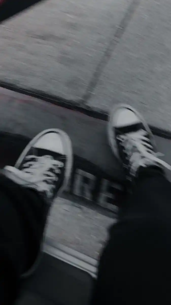 black blur dp