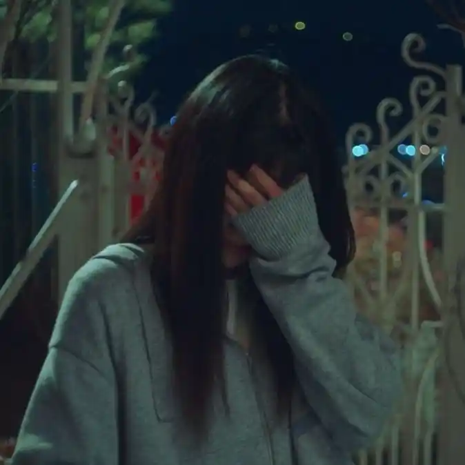 cry sad girl dp