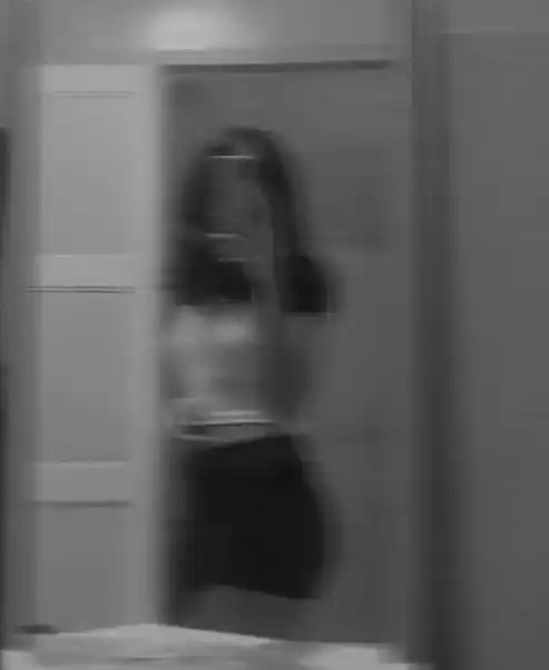 face blur girl photo 1