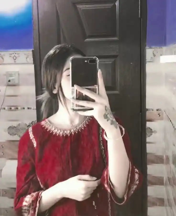 mirror selfie dp anime 14