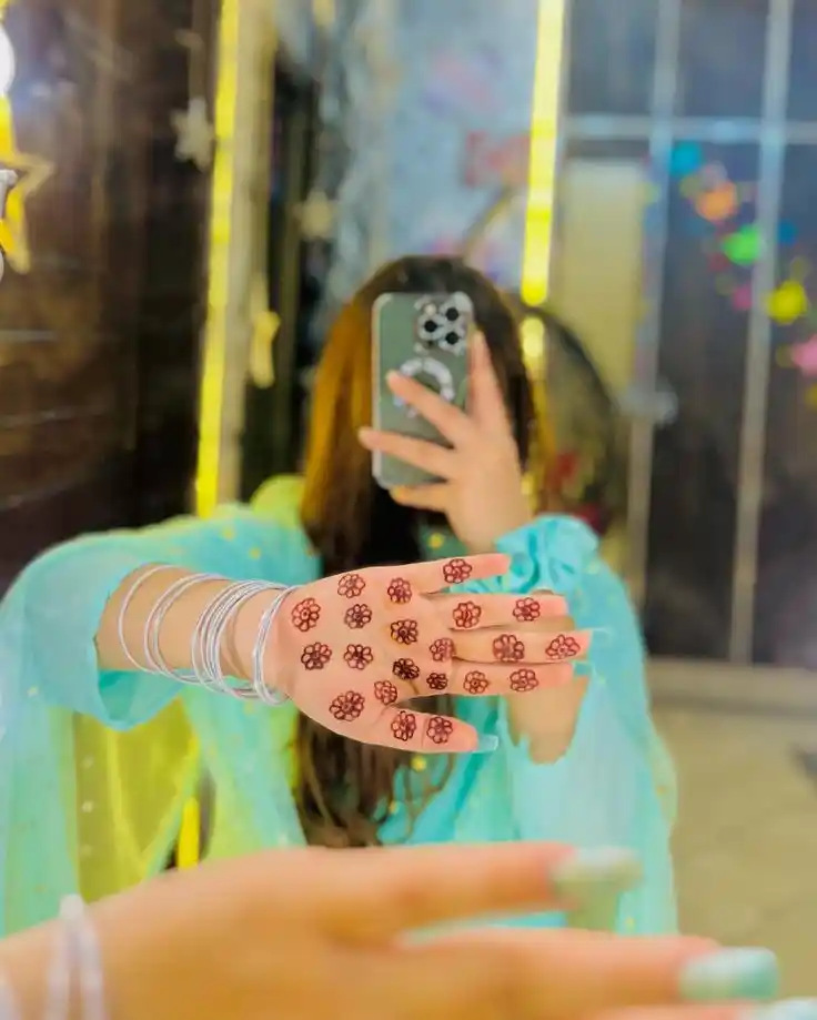 mirror selfie dp for instagram girl 23