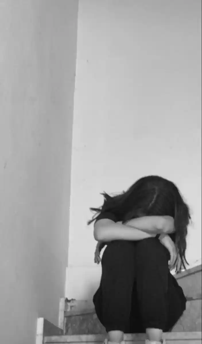 sad dp girl back